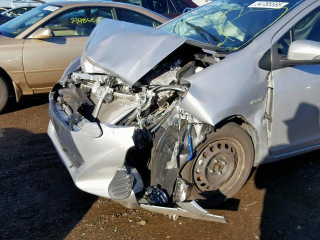 JTDKDTB35G1125814 - 2016 TOYOTA PRIUS C SILVER photo 9