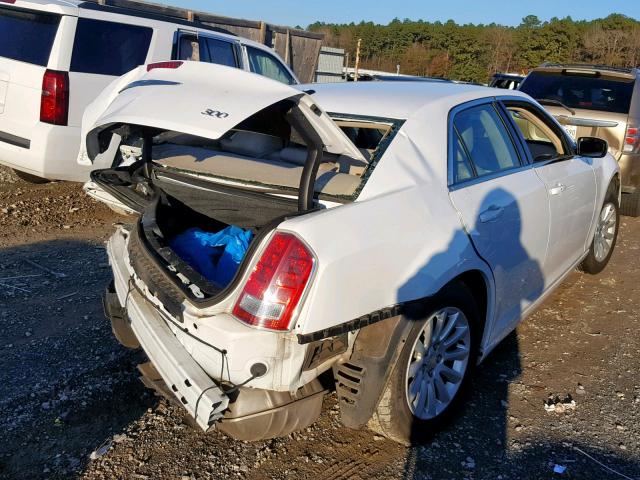 2C3CCAAG2DH508322 - 2013 CHRYSLER 300 WHITE photo 4