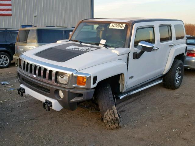 5GTEN13EX88183837 - 2008 HUMMER H3 WHITE photo 2