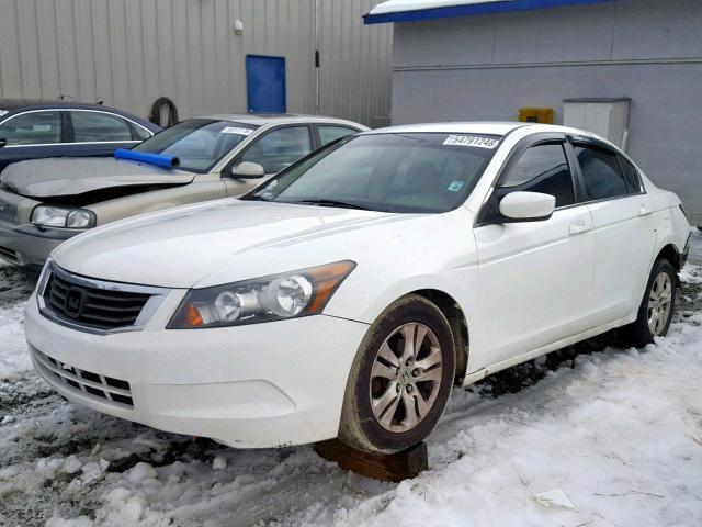 1HGCP26468A024910 - 2008 HONDA ACCORD LXP WHITE photo 2