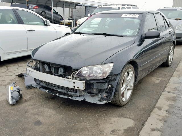 JTHBD182710013594 - 2001 LEXUS IS 300 BLACK photo 2