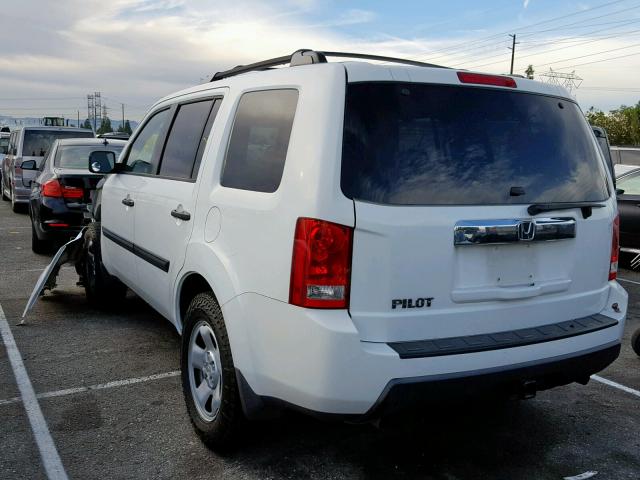 5FNYF3H2XAB010787 - 2010 HONDA PILOT LX WHITE photo 3