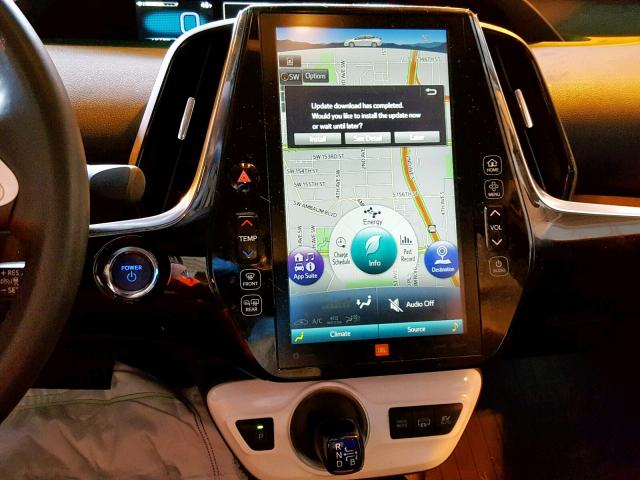 JTDKARFP1H3057459 - 2017 TOYOTA PRIUS PRIM თეთრი ფოტო 9