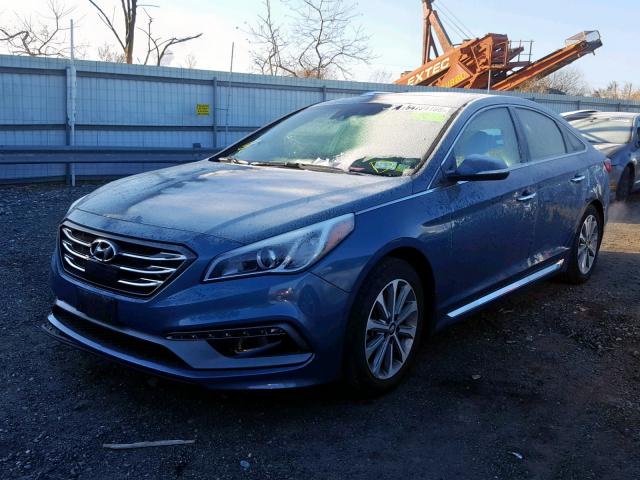 5NPE34AF0HH460152 - 2017 HYUNDAI SONATA SPO BLUE photo 2