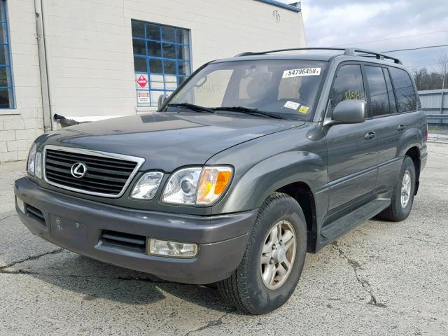 JT6HT00W4W0021903 - 1998 LEXUS LX 470 GRAY photo 2