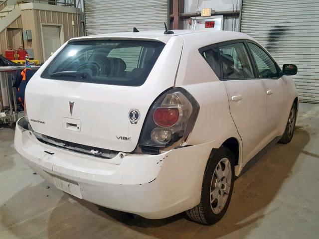 5Y2SP670X9Z446341 - 2009 PONTIAC VIBE WHITE photo 4