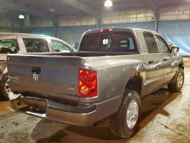 1D7HW48P77S196078 - 2007 DODGE DAKOTA QUA GRAY photo 4