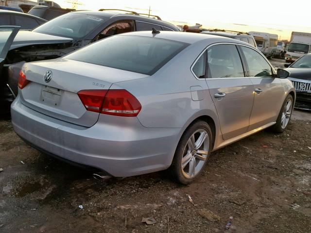 1VWBM7A34CC040886 - 2012 VOLKSWAGEN PASSAT SE SILVER photo 4