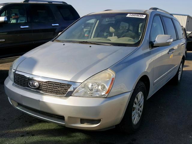 KNDMG4C7XB6363709 - 2011 KIA SEDONA LX SILVER photo 2