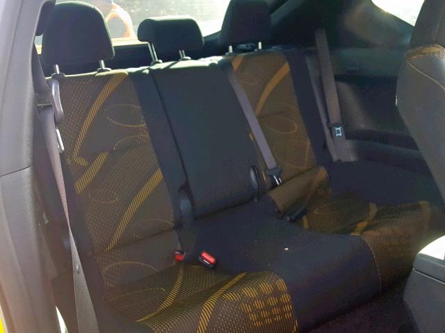 JTKJF5C73C3023955 - 2012 TOYOTA SCION TC ყვითელი ფოტო 6