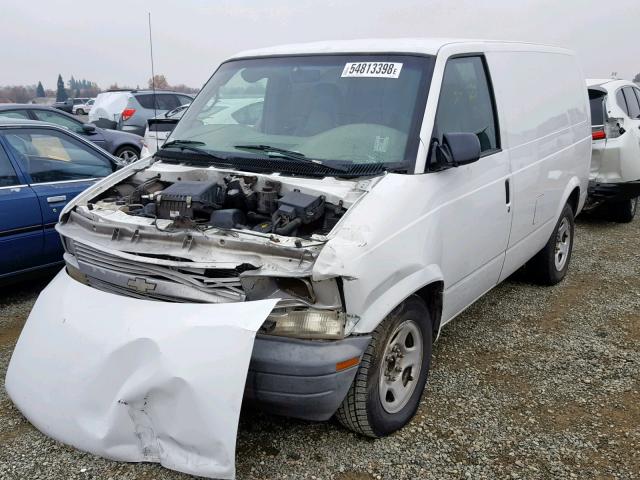 1GCDM19X43B139973 - 2003 CHEVROLET ASTRO WHITE photo 2