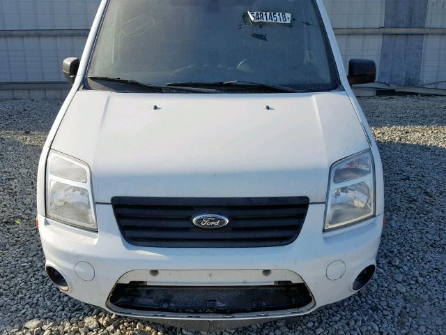 NM0LS7BN6DT141567 - 2013 FORD TRANSIT CO WHITE photo 9