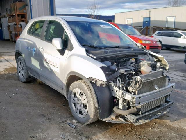 3GNCJKSB2GL152645 - 2016 CHEVROLET TRAX LS SILVER photo 1