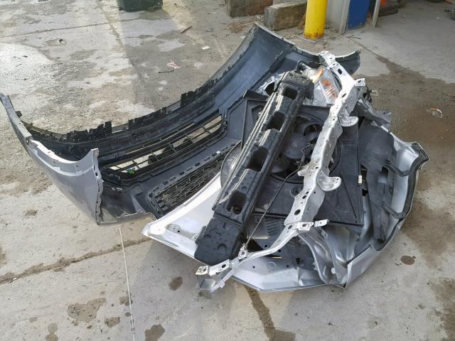 3GNCJKSB2GL152645 - 2016 CHEVROLET TRAX LS SILVER photo 9