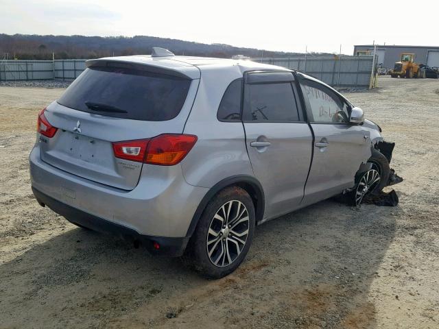 JA4AP3AU0HZ014565 - 2017 MITSUBISHI OUTLANDER SILVER photo 4