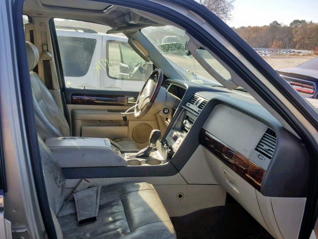 5LMFU27R44LJ14417 - 2004 LINCOLN NAVIGATOR 米色 照片 5