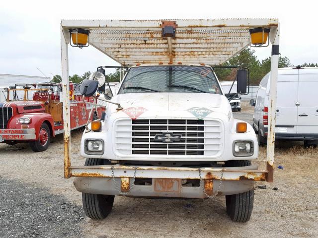 1GBP7H1C6YJ502197 - 2000 CHEVROLET C-SERIES C WHITE photo 9