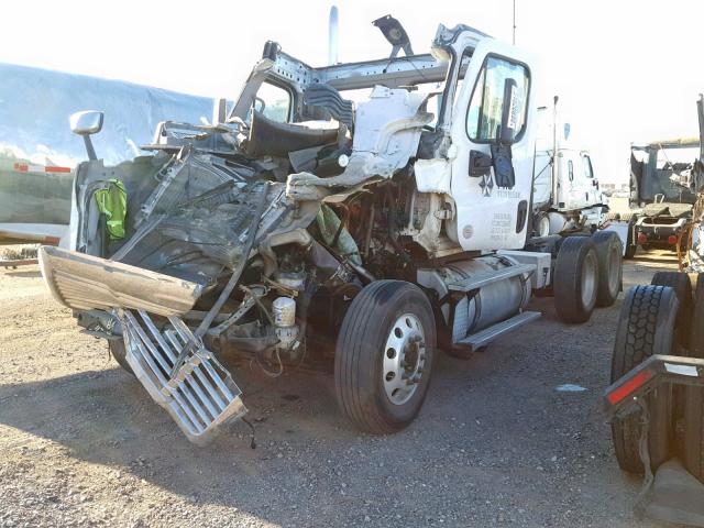 3AKJGEDV7ESFT4380 - 2014 FREIGHTLINER CASCADIA 1 WHITE photo 2