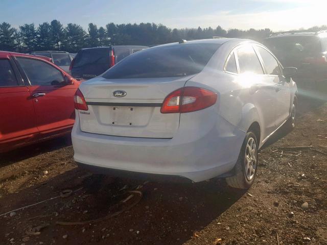 3FADP4AJ0CM117838 - 2012 FORD FIESTA S WHITE photo 4