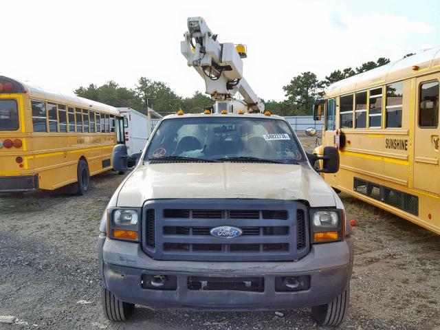 1FDAW56P26EA18544 - 2006 FORD F550 SUPER WHITE photo 9