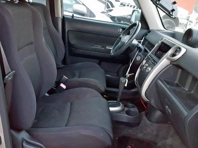 JTLKT324650190125 - 2005 TOYOTA SCION XB Сұр фото 5