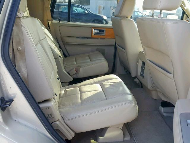 5LMFU28597LJ21525 - 2007 LINCOLN NAVIGATOR 金色 照片 6