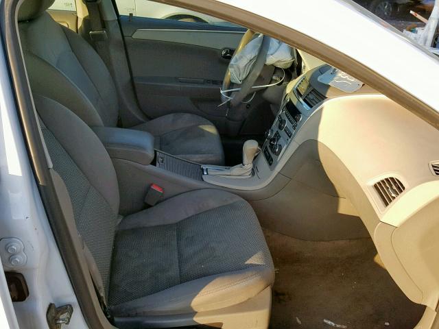 1G1ZB5E03CF203109 - 2012 CHEVROLET MALIBU LS 白色 照片 5