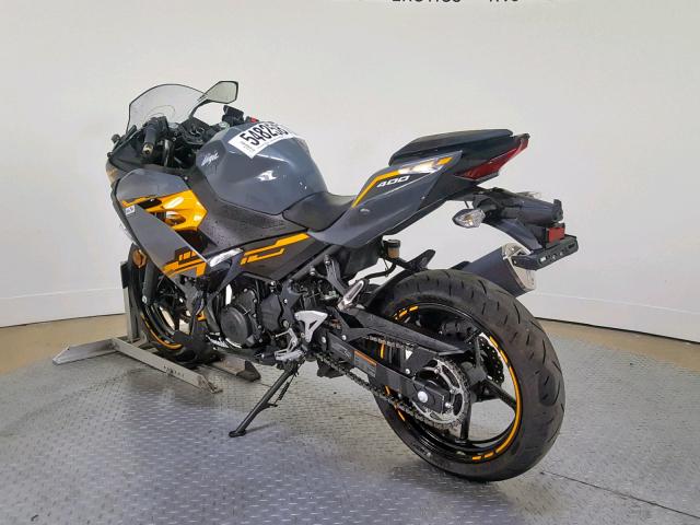 JKAEXKG1XJDA06147 - 2018 KAWASAKI EX400 TWO TONE photo 6