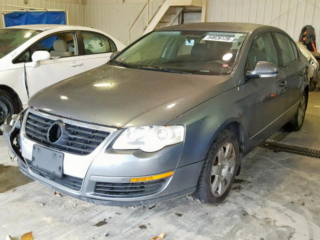 WVWJK73C87E247227 - 2007 VOLKSWAGEN PASSAT GRAY photo 2