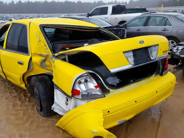 2FAFP71W87X145175 - 2007 FORD CROWN VICT YELLOW photo 9