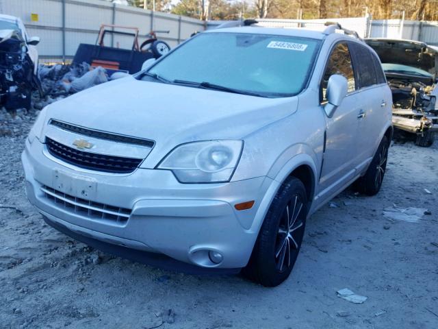 3GNAL3E59CS539870 - 2012 CHEVROLET CAPTIVA SP SILVER photo 2