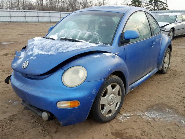 3VWBB61C4WM002898 - 1998 VOLKSWAGEN NEW BEETLE BLUE photo 2