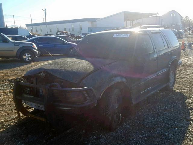 1GNDT13W8V2261698 - 1997 CHEVROLET BLAZER BLACK photo 2