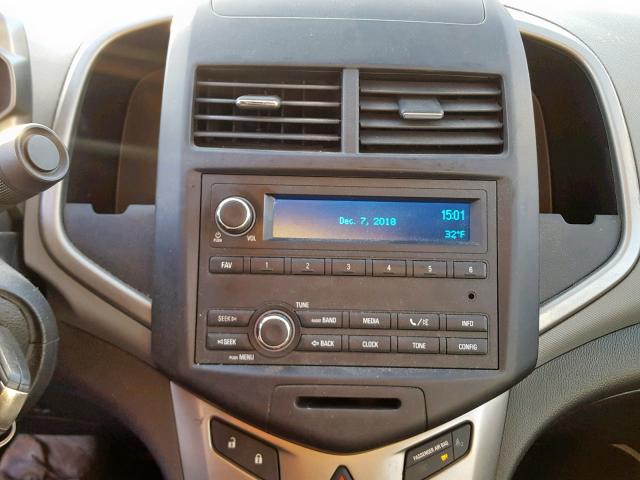 1G1JA5SG8F4159108 - 2015 CHEVROLET SONIC LS 银色 照片 9