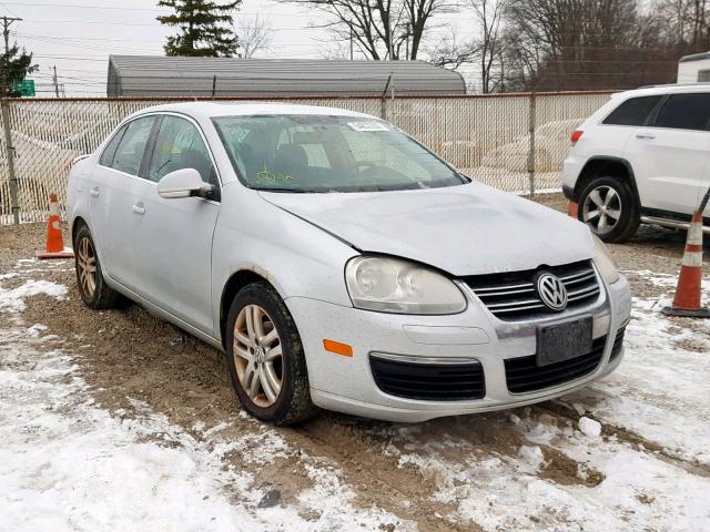 3VWEG81K27M063363 - 2007 VOLKSWAGEN JETTA WOLF SILVER photo 1