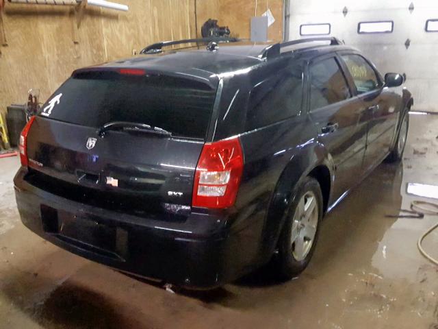 2D8FV48V35H178220 - 2005 DODGE MAGNUM SXT BLACK photo 4