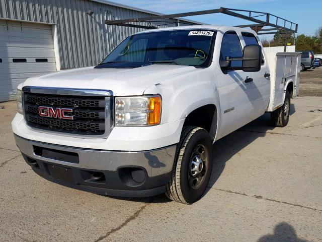 1GD11ZCGXBF194465 - 2011 GMC SIERRA C25 WHITE photo 2