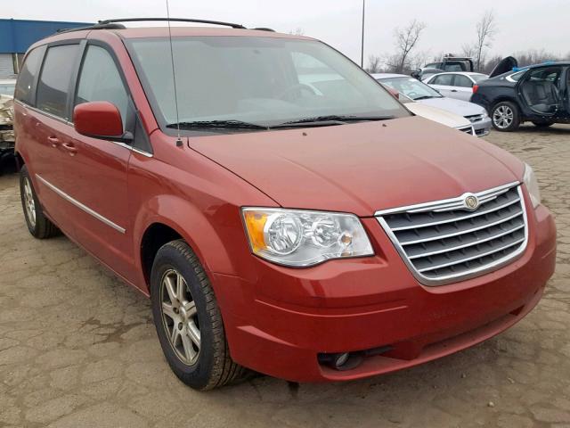 2A4RR5D16AR114972 - 2010 CHRYSLER TOWN & COU RED photo 1