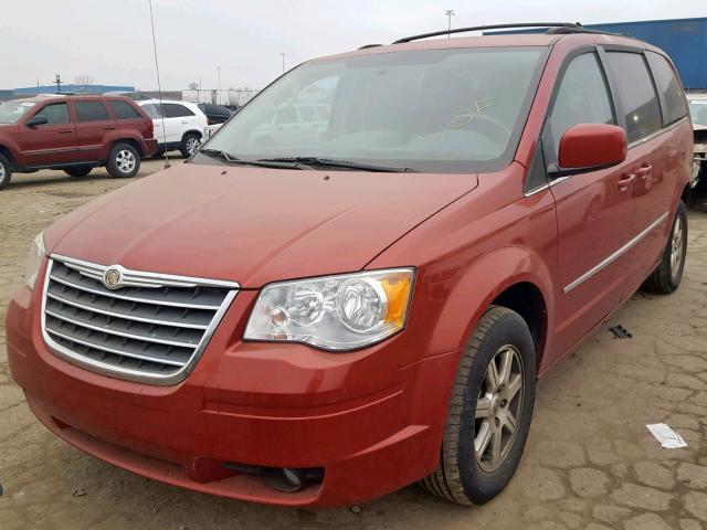 2A4RR5D16AR114972 - 2010 CHRYSLER TOWN & COU RED photo 2