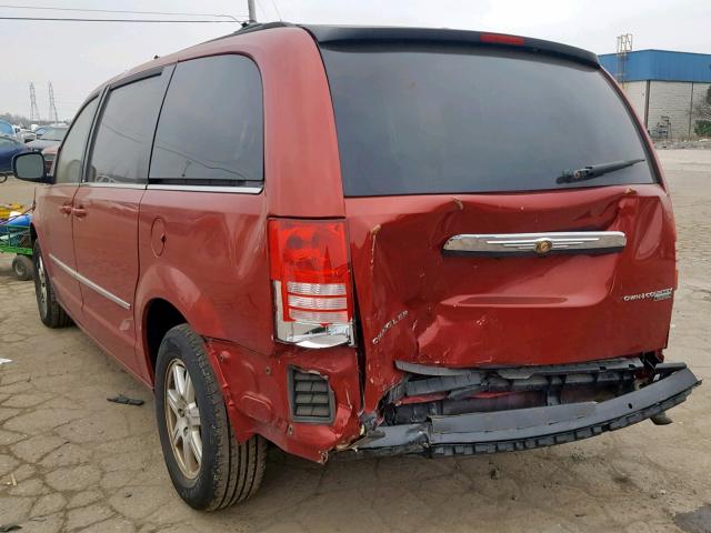 2A4RR5D16AR114972 - 2010 CHRYSLER TOWN & COU RED photo 3