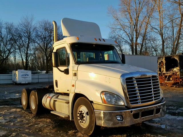 1FUJGEDV0CSBM1304 - 2012 FREIGHTLINER CASCADIA 1 WHITE photo 1