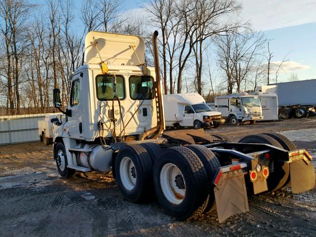 1FUJGEDV0CSBM1304 - 2012 FREIGHTLINER CASCADIA 1 WHITE photo 3