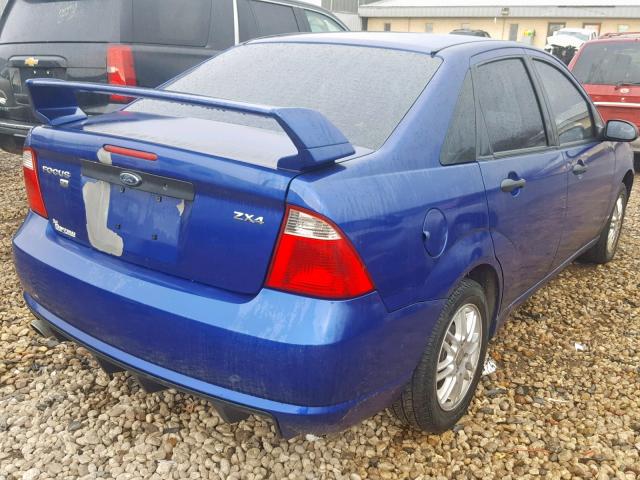 1FAFP34N36W219625 - 2006 FORD FOCUS ZX4 BLUE photo 4