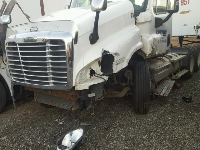 1FUJGEDR79LAM4400 - 2009 FREIGHTLINER CASCADIA 1 WHITE photo 9