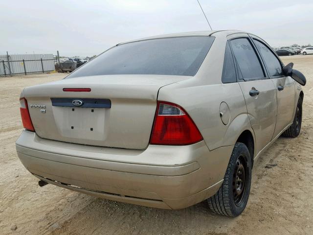 1FAFP34NX7W303734 - 2007 FORD FOCUS ZX4 BEIGE photo 4