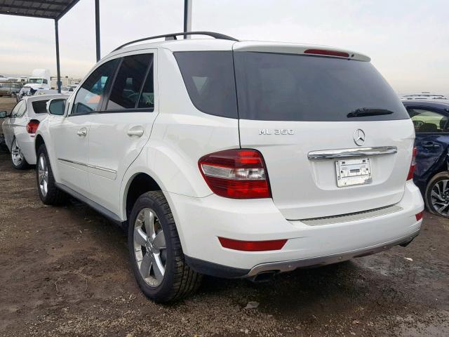 4JGBB56E99A513978 - 2009 MERCEDES-BENZ ML 350 WHITE photo 3