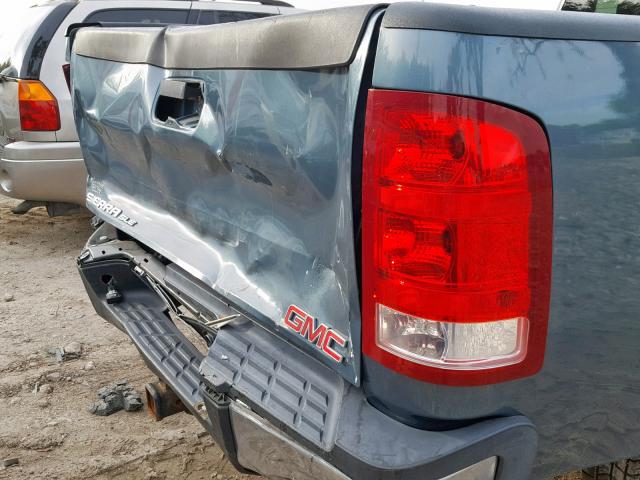 1GTHC24K48E110856 - 2008 GMC SIERRA C25 BLUE photo 9