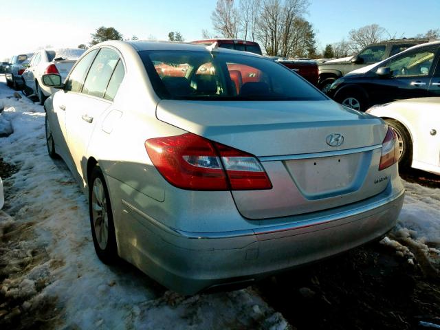 KMHGC4DD4DU241368 - 2013 HYUNDAI GENESIS 3. SILVER photo 3