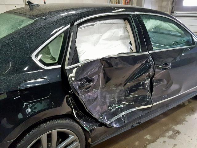 1VWDT7A32HC072822 - 2017 VOLKSWAGEN PASSAT R-L BLACK photo 9