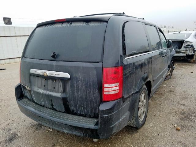 2A8HR54P78R673942 - 2008 CHRYSLER TOWN & COU BLACK photo 4